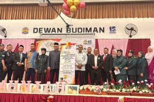 Celebrating Student Success: YPC International College Attends SMK Alam Damai's Majlis Anugerah Kecemerlangan